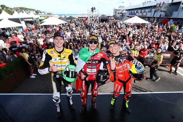 Bulega opens the season with a victory as Ducati lockout the podium