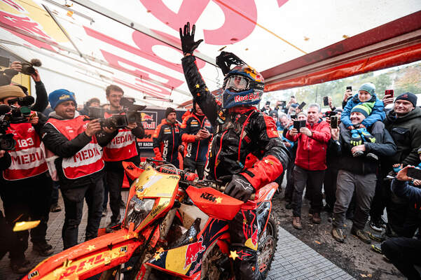 Josep Garcia crowned FIM EnduroGP World Champion