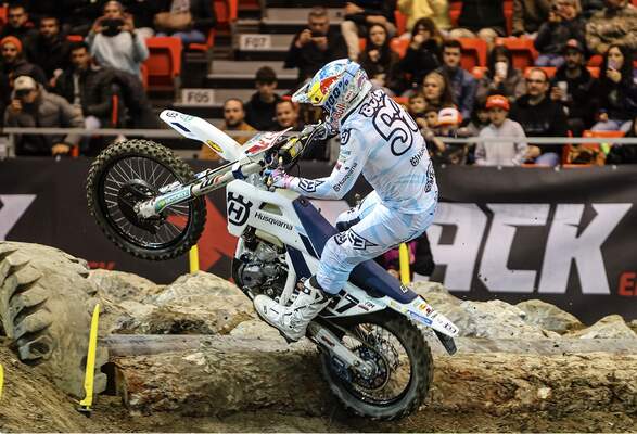 Perfect night sees Billy Bolt claim overall SuperEnduro victory in Spain