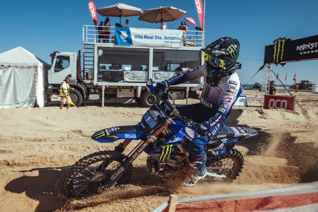 COURSE sur SABLE - Ronde des Sables, Hossegor-Cap Breton, Tod Kellett  maîtrise le championnat (photos, vidéo, résultats) - Mototribu