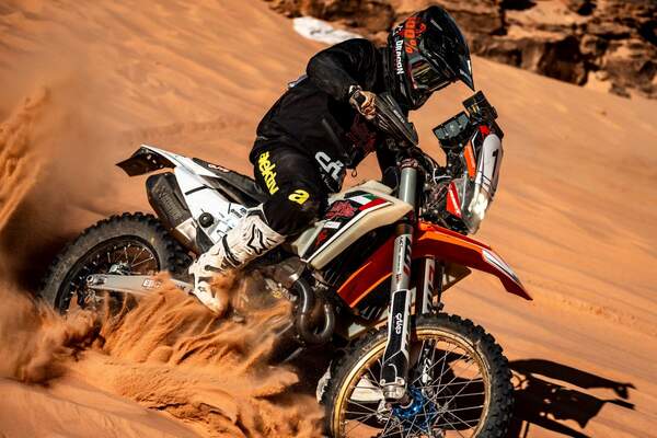 Second consecutive victory for McInnes on a motorcycle; Al-Noumesi earns quad success in Jordan