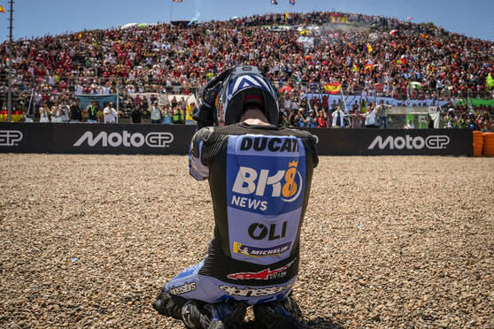 Alex Marquez keeps Bezzecchi at bay for victory as Marc Marquez crashes in Jerez